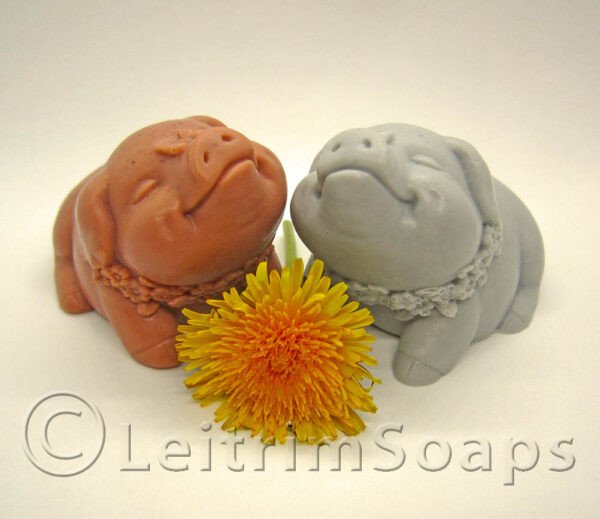 Pair of Little Pig Soaps (Pink & Grey)