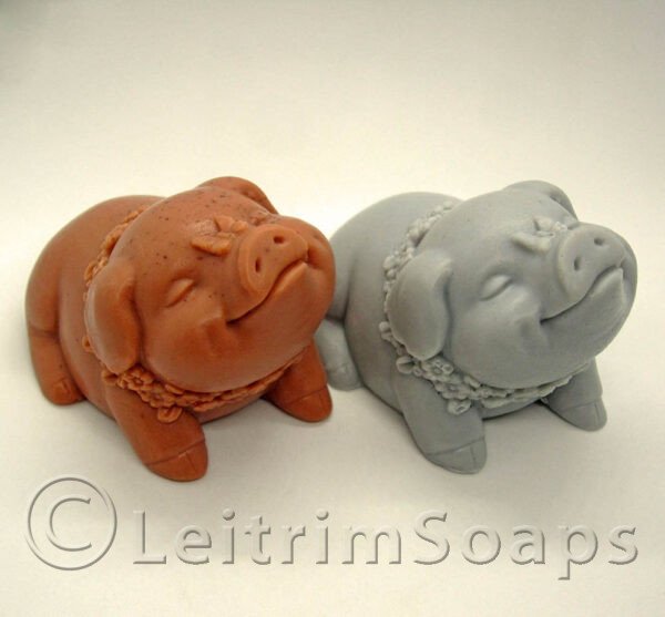 Pair of Little Pig Soaps (Pink & Grey)