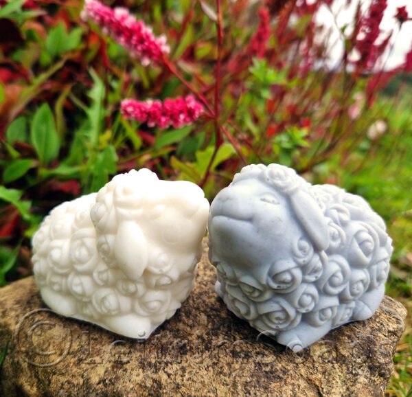 Pair of Sheep Soaps (White&Grey)